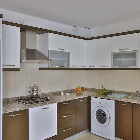 Merkezde, Konforlu, 2 Odali * 카스